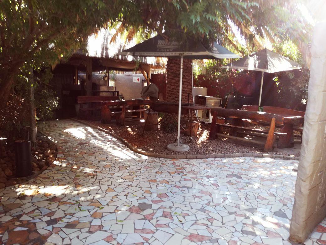 Larona Inn Mafikeng Exterior foto